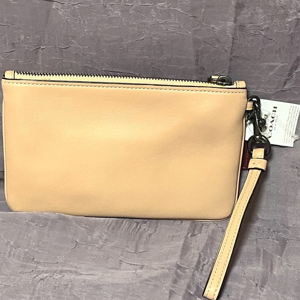Coach 1941 Meadowlark Turnlock Wristlet - Picture 2 of 7